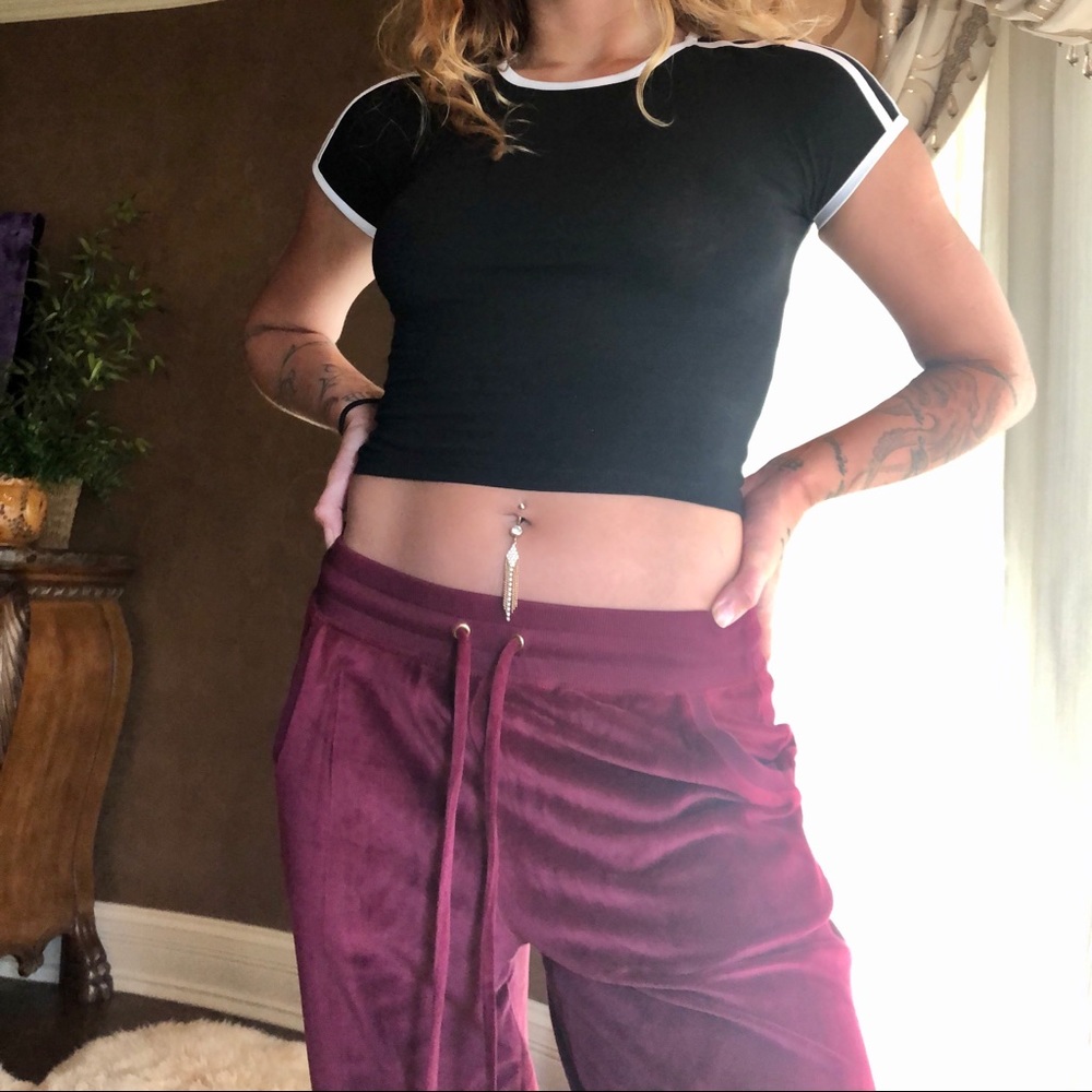 Sexy Athletic Crop Top - Picture 3 of 8